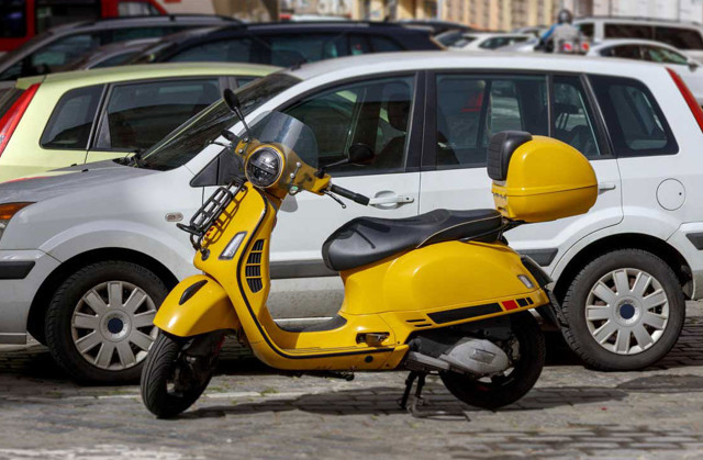 İstanbul’da motosiklet park yasağı: Kaldırım ve meydanlar kapsamda