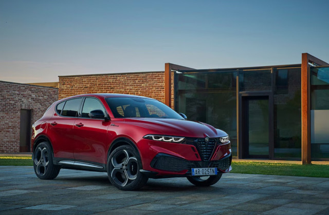 Alfa Romeo Tonale 2026: Güçlenen hybrid, yenilenen yüz