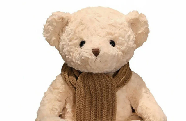 Skandala neden olan oyuncak ayı Kumma, raflara geri döndü