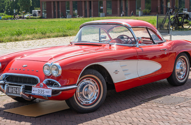 Garajda servet yatıyor olabilir: Değerini asla kaybetmeyen 5 klasik otomobil