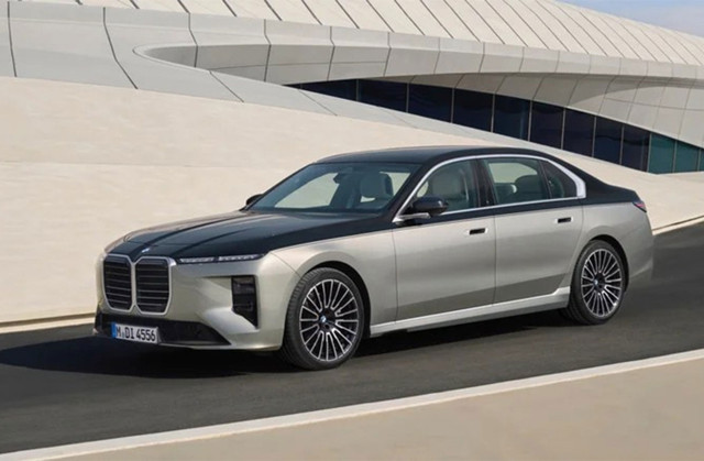 BMW 7 Serisi, Neue Klasse dokunuşuyla yenilendi
