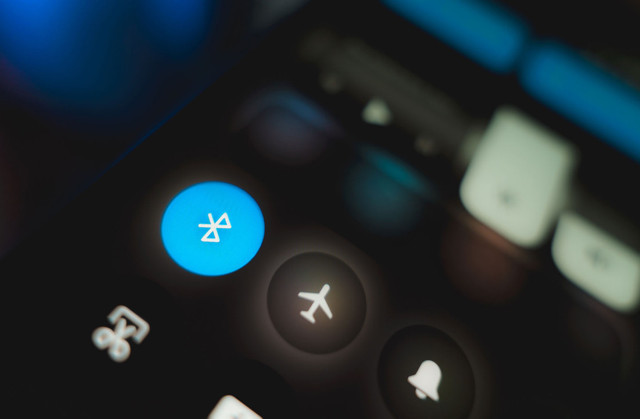 Bluetooth bağlantısını açık tutmak bataryaya zarar verir mi?