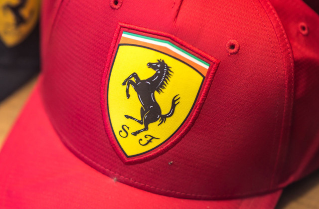 Ferrari’den Maserati’ye: Milyon dolarlık arabaların logoları nasıl doğdu?