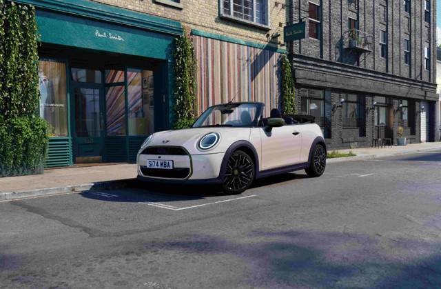 MINI Cooper Paul Smith Edition sahneye çıktı: İşte öne çıkan farklar