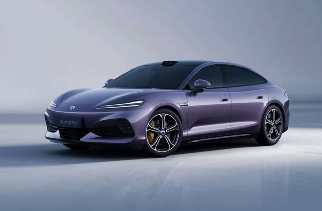 Tesla rakiplerine yeni meydan okuma: BYD Denza Z9S'nin tüm detayları ortaya çıktı