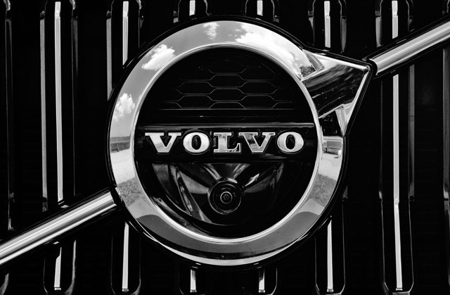 Volvo’dan Tesla FSD'ye rakip olacak yapay zeka destekli sürüş teknolojisi