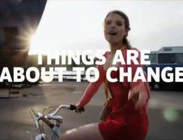 Nokia'dan bisikletli kadınlı tanıtım videosu