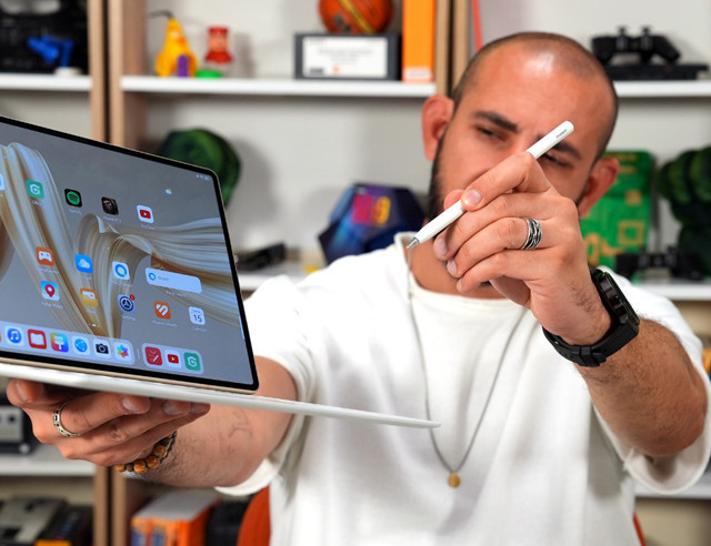 Dünyanın en parlak ekranlı tableti mi?