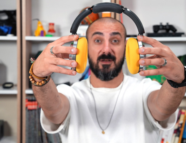 Dyson kulaklığı yeniden icat etmiş olabilir mi?