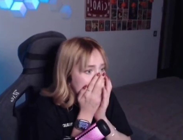 Depreme canlı yayında yakalandı: O anlar kamerasına yansıdı