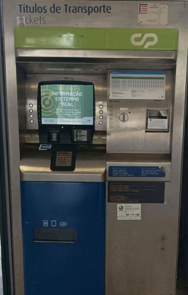 Bilet makinesi arızalandı, içinden Windows 2000 çıktı - Resim: 3