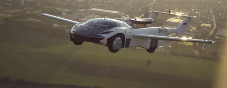 Uçan Otomobiller Gerçek Oldu: Bu Otomobil Tam 35 Dakika Uçabiliyor!