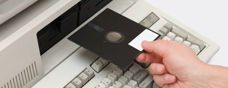 Milyonlarca insanın hayatları, hala floppy disketlere bağlı!