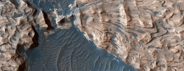 Mars’ta yeni mineral keşfi: Valles Marineris’te sır perdesi aralanıyor