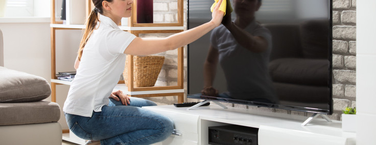 TV ekranı ve TV kumandası nasıl temizlenir? İşte bu işin basit kuralları