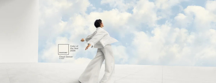 Pantone, 2026’nın rengini açıkladı: “Cloud Dancer” beyazı sahneye çıkıyor