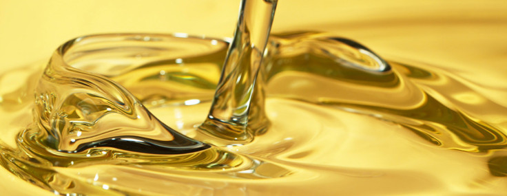 Atık yağdan doğan mucize malzeme: Arabayı çekebilen ultra güçlü plastik