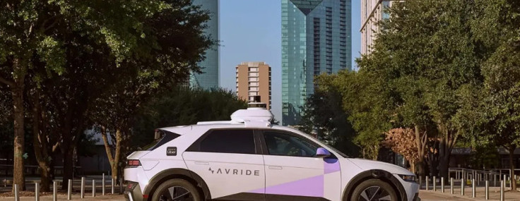 Otonom araba ördeği ezdi, koca bir mahalle isyan etti