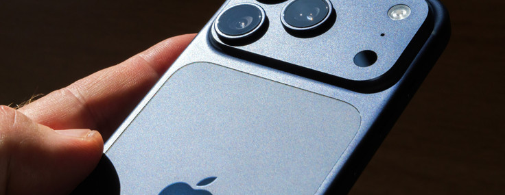 Apple, İPhone 17 Pro ile birlikte titanyumu neden terk etti?