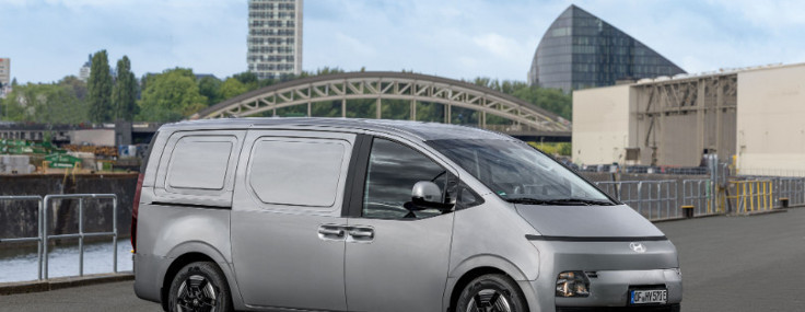 Hyundai STARIA Cargo geliyor: 20 dakikada şarj, 450 km menzil