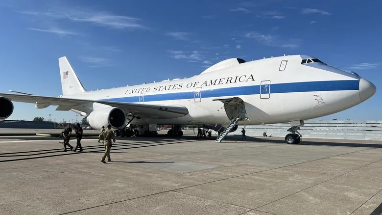 ABD’nin kıyamet uçakları: 45 yıllık devlerin içinde neler oluyor? - Resim: 1