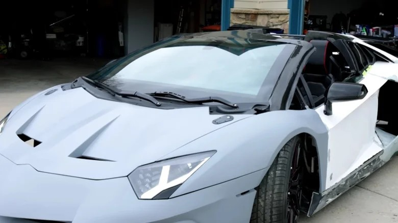 İnternetten aldığı yazıcıyla garajında kendi Lamborghini’sini üretti - Resim: 4
