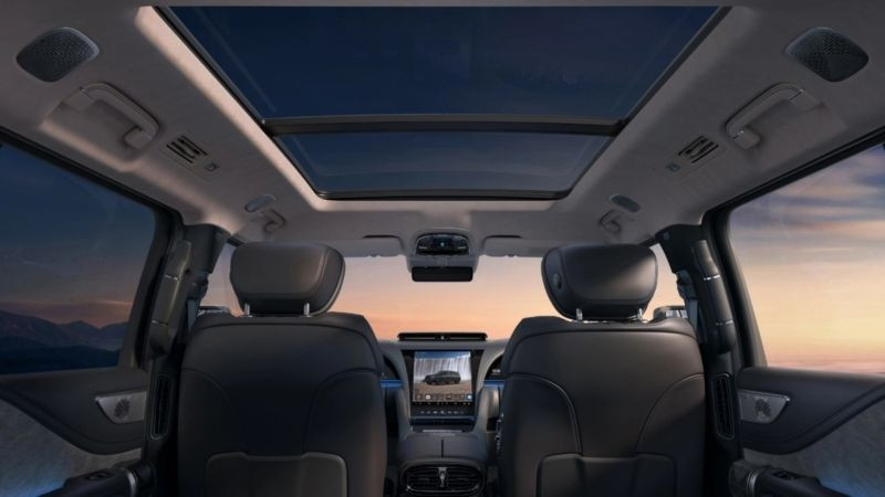 5 dakikada şarj olan 1180 beygirlik dev: Yangwang U8 sahneye çıktı - Resim: 1