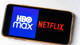 Netflix bombayı patlattı: En büyük rakibini satın aldı!