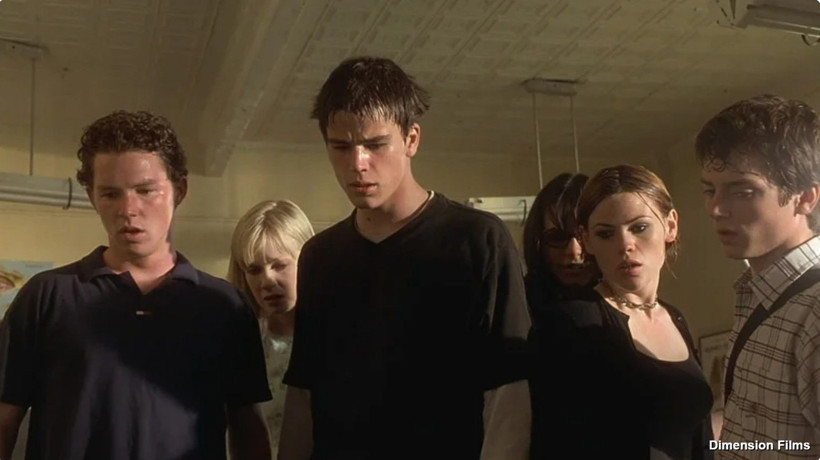 Zamanında tutmadı, şimdi kült: 90’lardan 5 bilim kurgu - Resim: 3