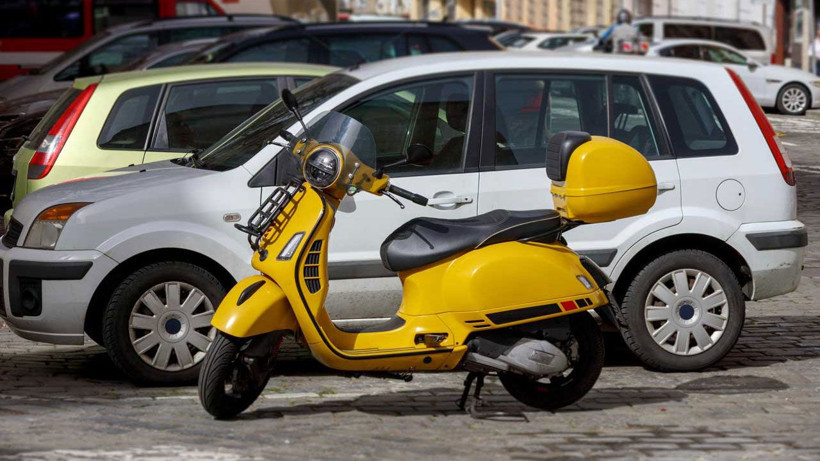 İstanbul’da motosiklet park yasağı: Kaldırım ve meydanlar kapsamda - Resim: 1