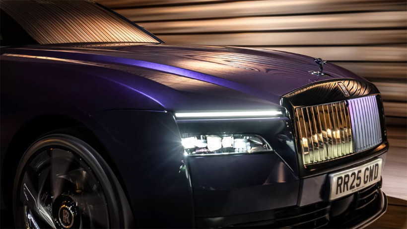 Rolls-Royce’un en güçlü modeli Black Badge Spectre Türkiye’de tanıtıldı! İşte özellikleri! - Resim: 4