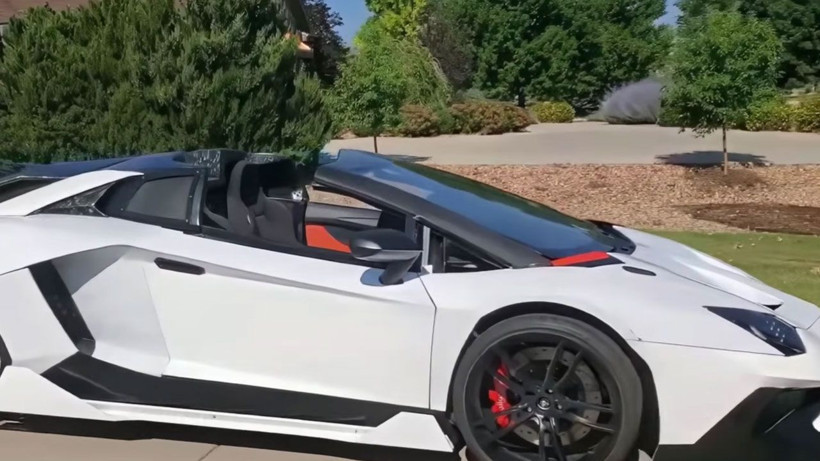 İnternetten aldığı yazıcıyla garajında kendi Lamborghini’sini üretti - Resim: 1