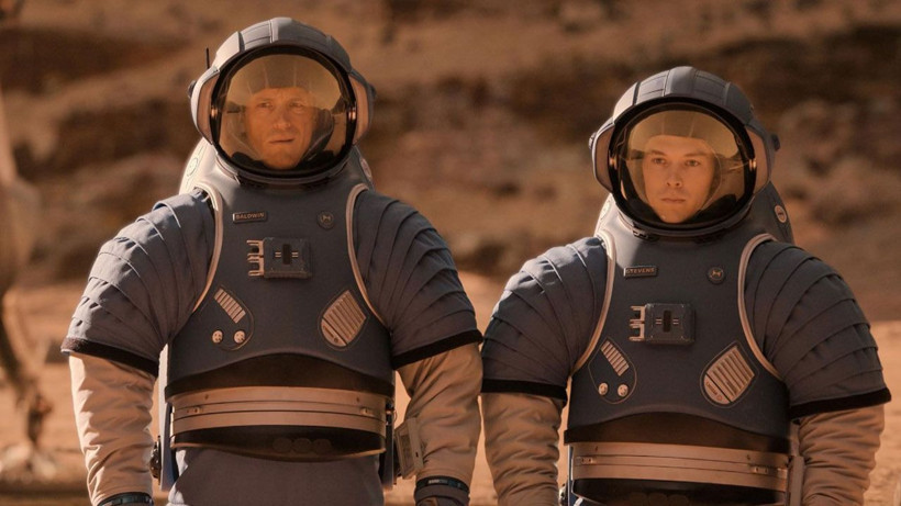 Apple TV’nin ilk büyük bilim kurgusu yeni sezonla geri dönüyor - Resim: 1