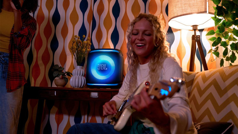 JBL dış mekan kullanımı için geliştirilen yeni hoparlör ve kulaklık ekosistemini paylaştı - Resim: 1