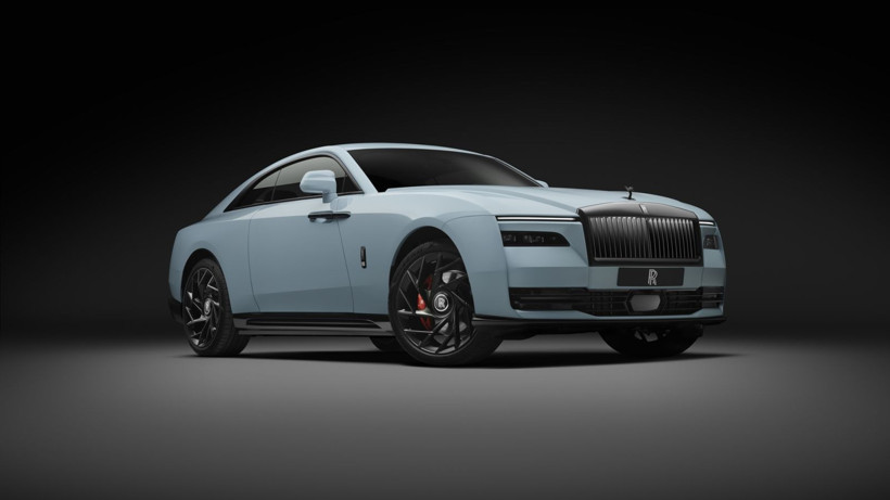 Yeni Rolls-Royce Spectre Series II, artan menzili ve yeni tasarımıyla tanıtıldı - Resim: 1