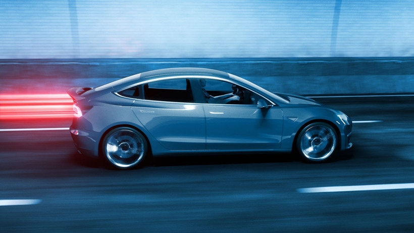 10 milyonuncu Tesla banttan indi, Musk yolu yarıladı - Resim: 3