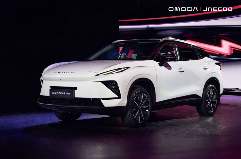 OMODA 5 NEXT Paris’e çıktı: Hibrit motorun yanında neler sunuyor? - Resim: 4