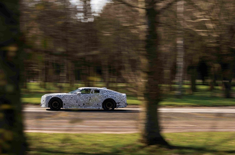 Üç motor, 1300 Nm tork: Jaguar’dan güçlü elektrikli GT - Resim: 2