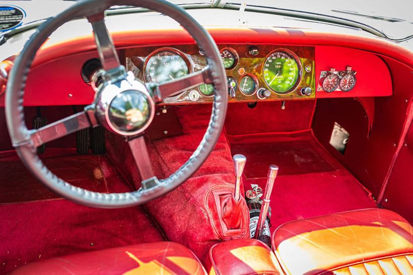 Garajda servet yatıyor olabilir: Değerini asla kaybetmeyen 5 klasik otomobil - Resim: 1