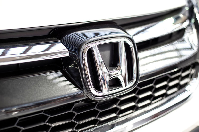 Honda 43 yıllık logosunu değiştiriyor: İşte yollarda göreceğimiz yeni Honda logosu - Resim: 1