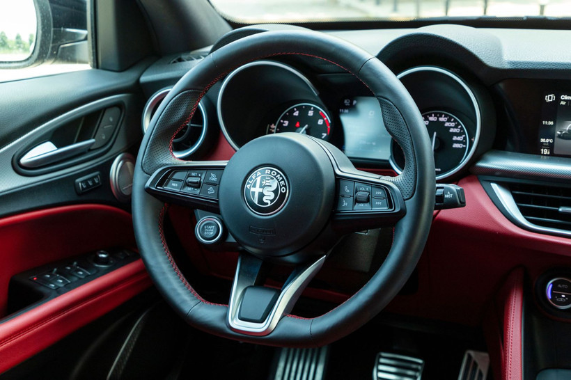 Otomobil dünyasının en ikonik logoları ve taşıdıkları gizemli anlamlar - Resim: 1