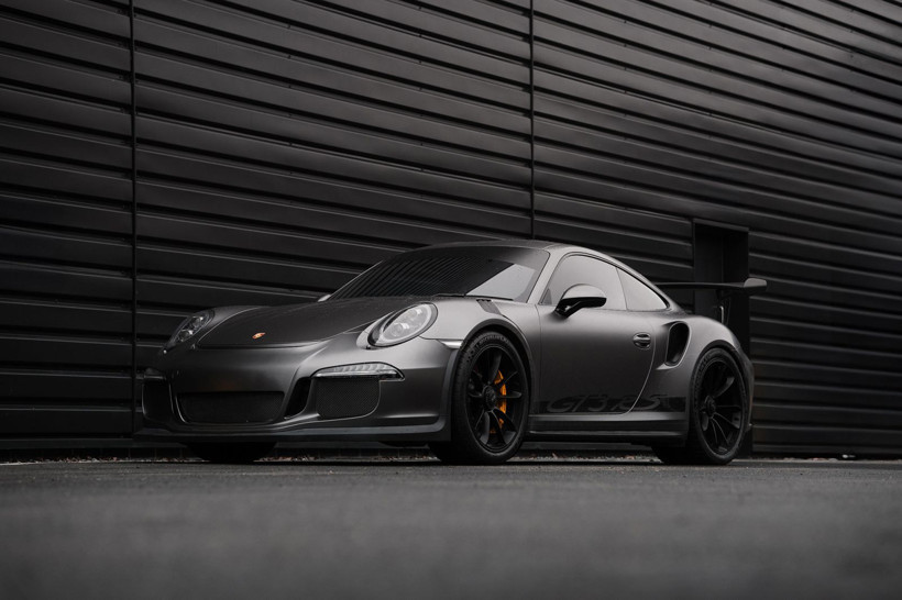 Sıfır diye satılan lüks spor otomobilde şoke eden gerçek - Resim: 2