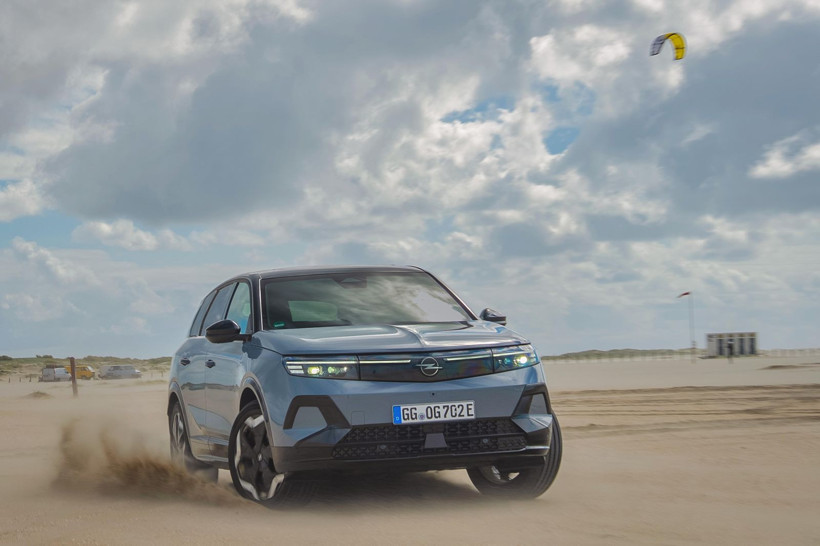 Opel ilk 4x4 elektriklisini Türkiye’ye getirdi: Grandland AWD sahnede - Resim: 1