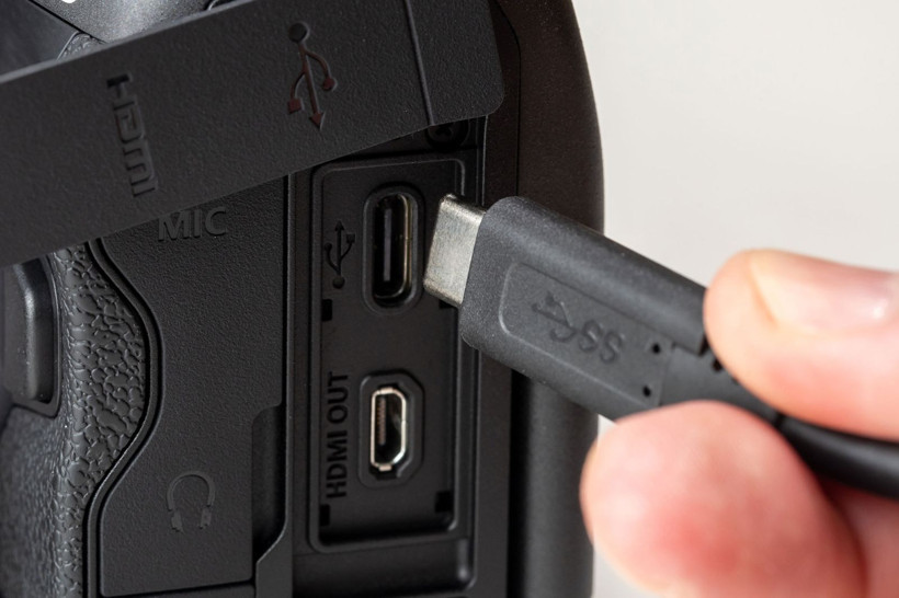 USB girişlerinin yanındaki hangi simge, ne anlama geliyor? - Resim: 3