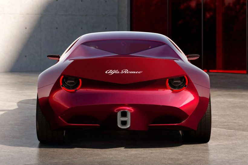 Alfa Romeo Cuorerosso’nun kırmızı boyası bakış açısına göre siyaha dönüyor - Resim: 2