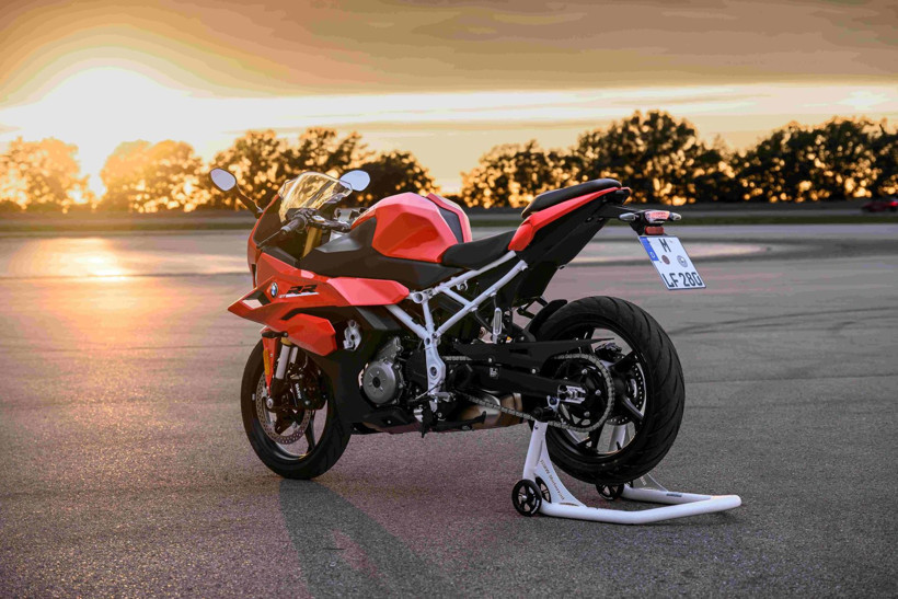 Bmw yeni f 450 rr modelini ve türkiye satış tarihini duyurdu