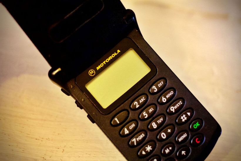 Akıllı telefonlar öncesinde teknoloji dünyasına yön veren unutulmaz kapaklı telefonlar