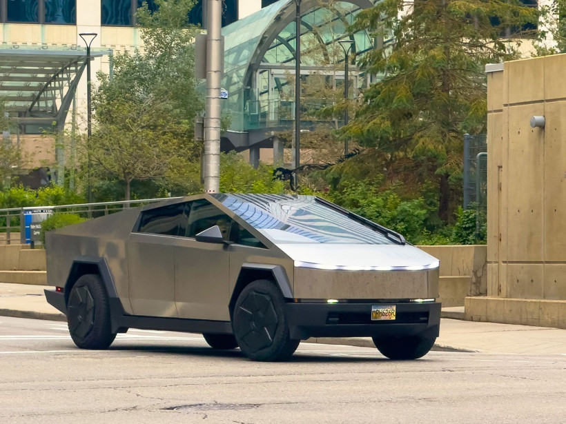 "Elon Musk'ı kovmalıydınız": Cybertruck kazasından sonra ağır suçlama - Resim: 3