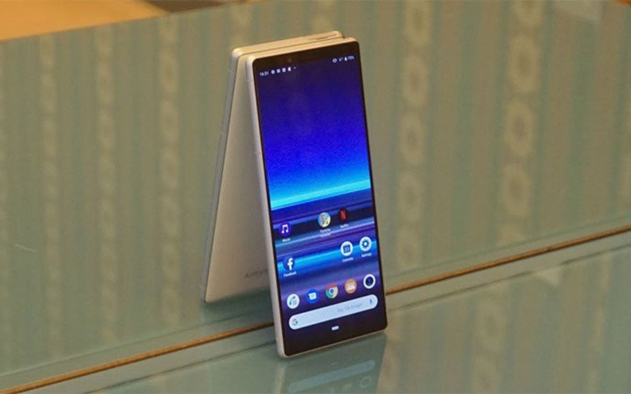 Sony Xperia 2'den Kareler Sızdı