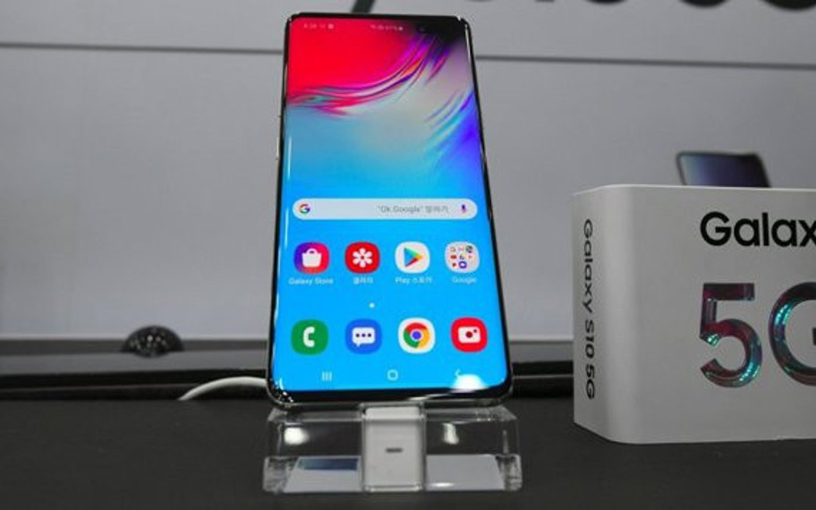 Samsung'un 5G Telefonları Adeta "Uçuyor"